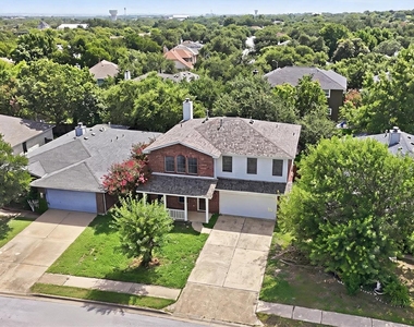 1806 Carriage Hills Trl - Photo Thumbnail 33