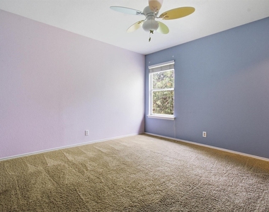 1806 Carriage Hills Trl - Photo Thumbnail 23