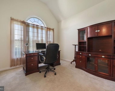 85 Redcrest Court - Photo Thumbnail 13