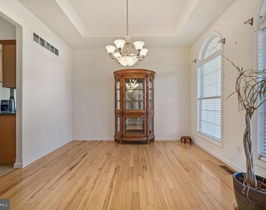 85 Redcrest Court - Photo Thumbnail 9