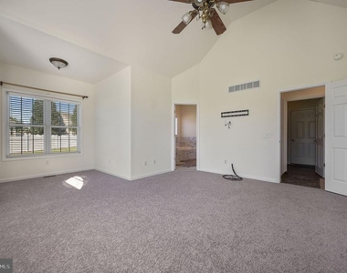 85 Redcrest Court - Photo Thumbnail 11