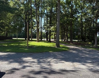 3176 Forrest Avenue - Photo Thumbnail 15