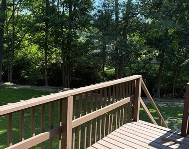 3176 Forrest Avenue - Photo Thumbnail 14