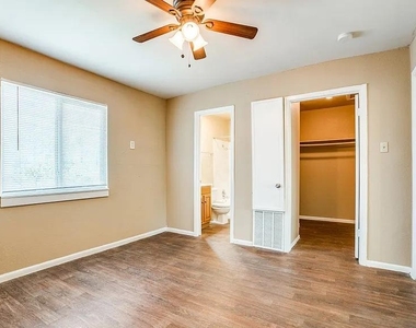216 Lucas St St - Photo Thumbnail 6