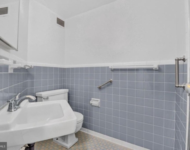 4200 Cathedral Avenue Nw - Photo Thumbnail 5