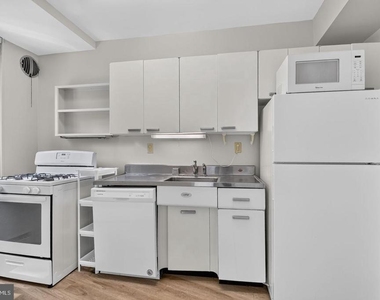 4200 Cathedral Avenue Nw - Photo Thumbnail 7