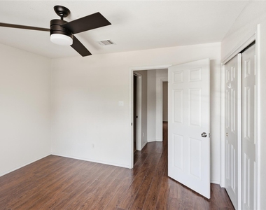 9341 Bernoulli Dr - Photo Thumbnail 21