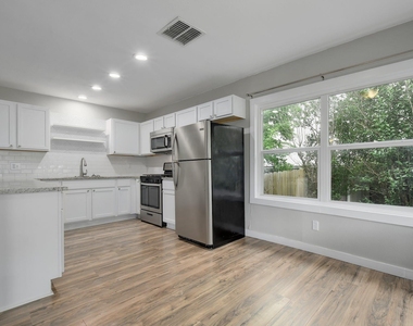 6301 Arnold Dr - Photo Thumbnail 6