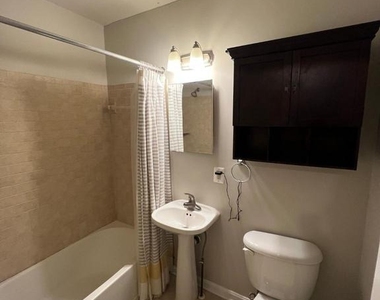 3111 Naylor Road Se - Photo Thumbnail 5