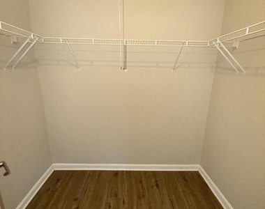 3111 Naylor Road Se - Photo Thumbnail 6