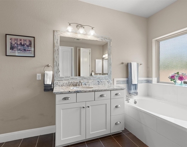 7716 Aria Loop - Photo Thumbnail 20
