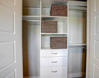 11102 Railway Ln - Photo Thumbnail 17