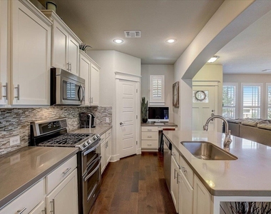 11102 Railway Ln - Photo Thumbnail 1