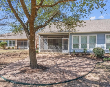 118 Portsmouth Dr - Photo Thumbnail 22
