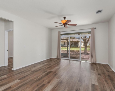 118 Portsmouth Dr - Photo Thumbnail 11