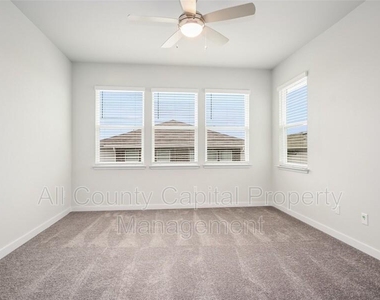 605 W South St N - Photo Thumbnail 4