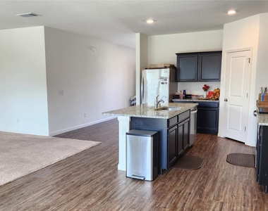 19513 Cloudy Bay Dr - Photo Thumbnail 3