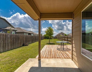 1411 Elbe St - Photo Thumbnail 27