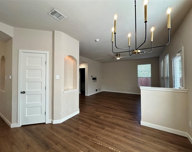 10501 Wylie Dr - Photo Thumbnail 11
