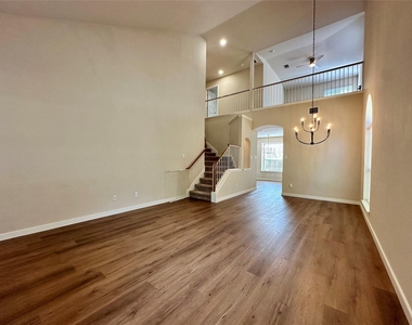 10501 Wylie Dr - Photo Thumbnail 7