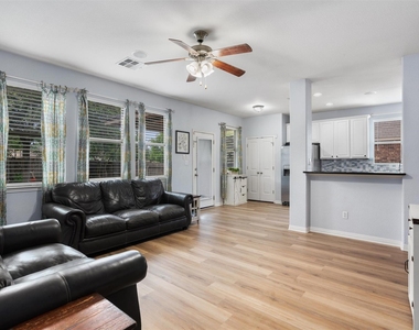 1406 Grande Mesa Dr - Photo Thumbnail 6