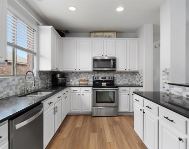 1406 Grande Mesa Dr - Photo Thumbnail 8