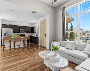 7704 Norah Dr - Photo Thumbnail 4