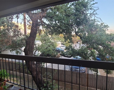 8600 Fathom Cir - Photo Thumbnail 8