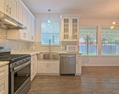 13421 Tossa Ln - Photo Thumbnail 19