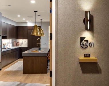 600 Guadalupe St - Photo Thumbnail 2
