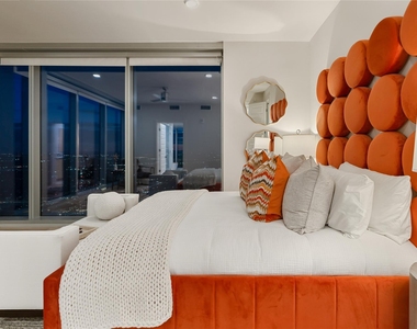 600 Guadalupe St - Photo Thumbnail 7