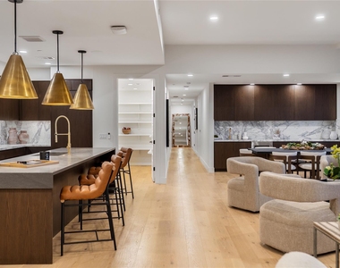 600 Guadalupe St - Photo Thumbnail 1