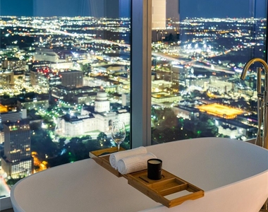 600 Guadalupe St - Photo Thumbnail 11