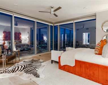 600 Guadalupe St - Photo Thumbnail 6