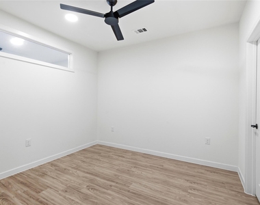 4510 Terry O Ln - Photo Thumbnail 11