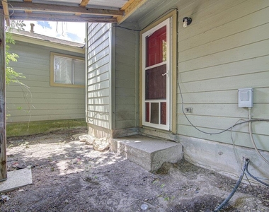 824 King Albert St - Photo Thumbnail 16