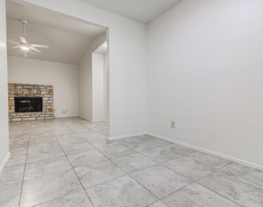 824 King Albert St - Photo Thumbnail 6
