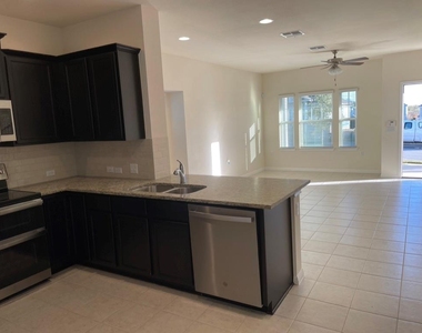 9610 Morning Iris Dr - Photo Thumbnail 26