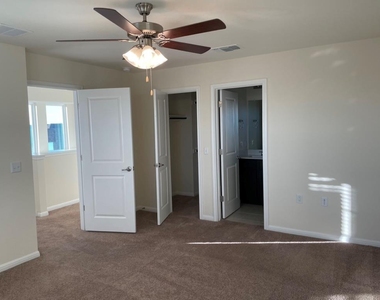 9610 Morning Iris Dr - Photo Thumbnail 36