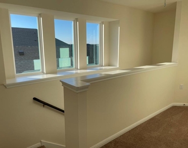 9610 Morning Iris Dr - Photo Thumbnail 11