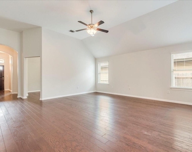 13000 Alans Way - Photo Thumbnail 5