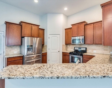 13000 Alans Way - Photo Thumbnail 7