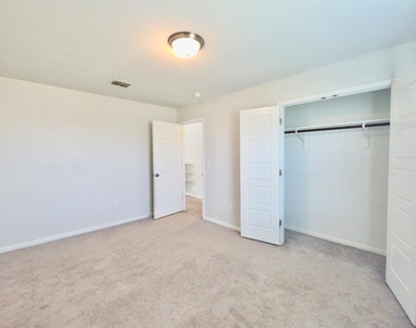 10400 Alemoor Dr - Photo Thumbnail 18