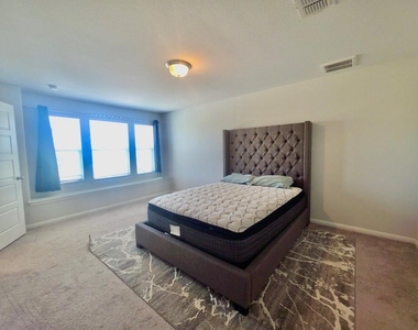 10400 Alemoor Dr - Photo Thumbnail 11