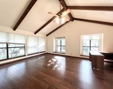 10903 Leafwood Ln - Photo Thumbnail 1