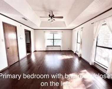 10903 Leafwood Ln - Photo Thumbnail 3