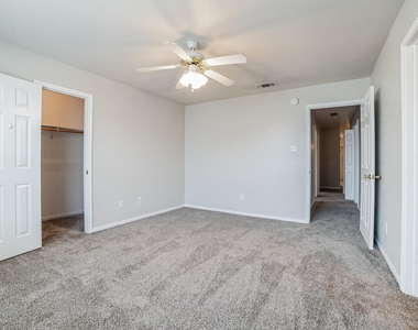 319 Cedar Ridge Dr - Photo Thumbnail 23