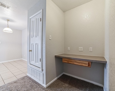 319 Cedar Ridge Dr - Photo Thumbnail 24