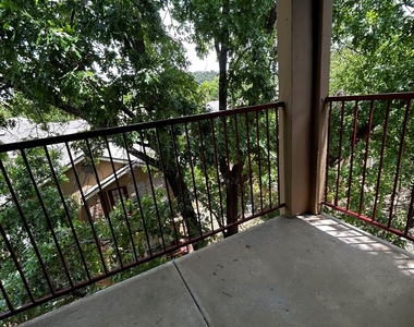 6804 N Capital Of Texas Highway - Photo Thumbnail 12