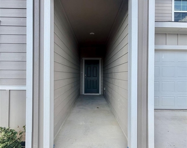 214 Balmorehea St - Photo Thumbnail 2